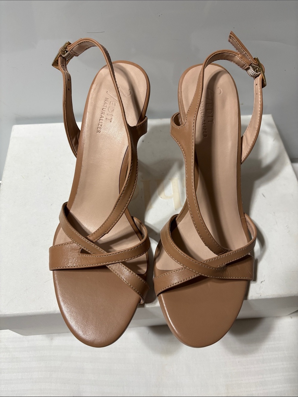 27 edit Naturalizer vanity Tan Leather Crisscross Slingback. Made in Brazil.